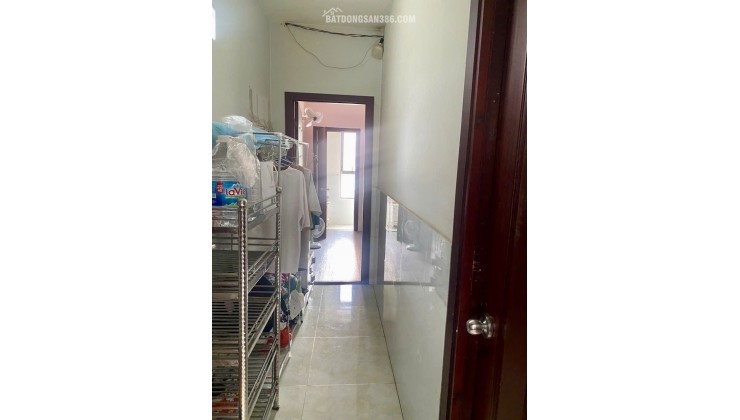 Mặt tiền đường Đề Thám sát Bùi Viện dt 4,2x14m xd 3 tầng giá 16,5 tỷ