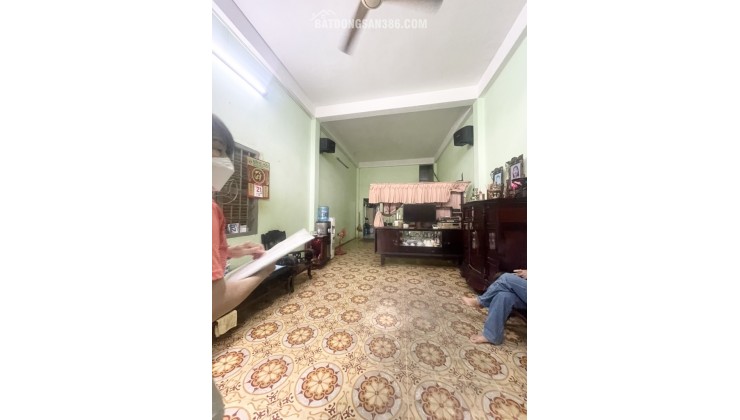  NHÀ CẠNH CHỢ BÀ HOA – TÂN BÌNH – 110m² – 10 TỶ