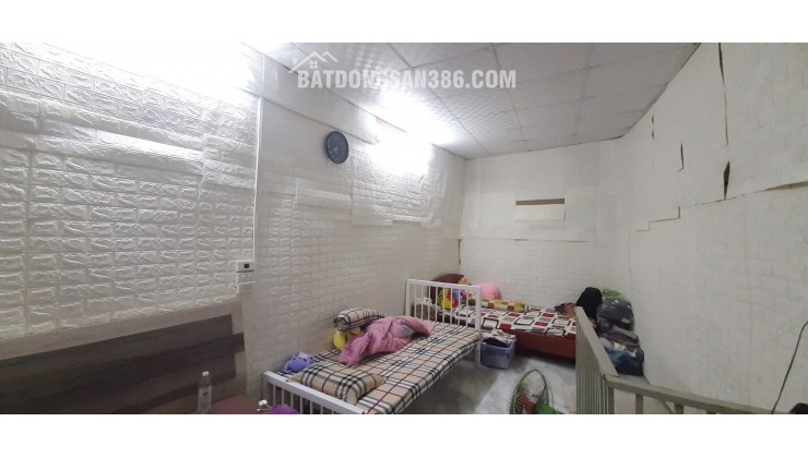 Nhà cấp 4 - MT đường nội bộ Bùi Minh Trực P6Q8. Giá 2,2 tỷ TL