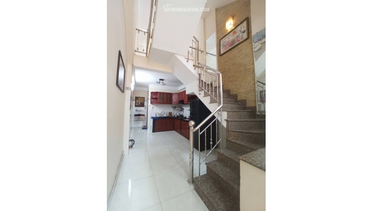 Bán nhà khu đường hoa Phan Xích Long, Phú Nhuận, phù hợp mua ở, cho thuê giữ tiền