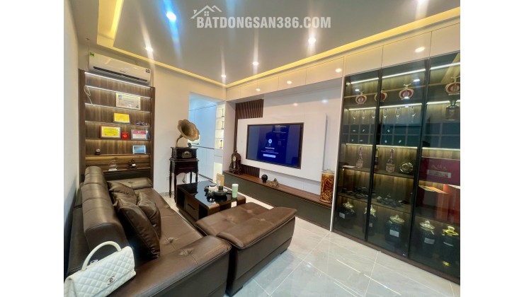 Siêu đẹp chung cư 198 Nguyễn Tuân, 90m 3PN, Nội thất 5 sao, chỉ 8.6 tỷ