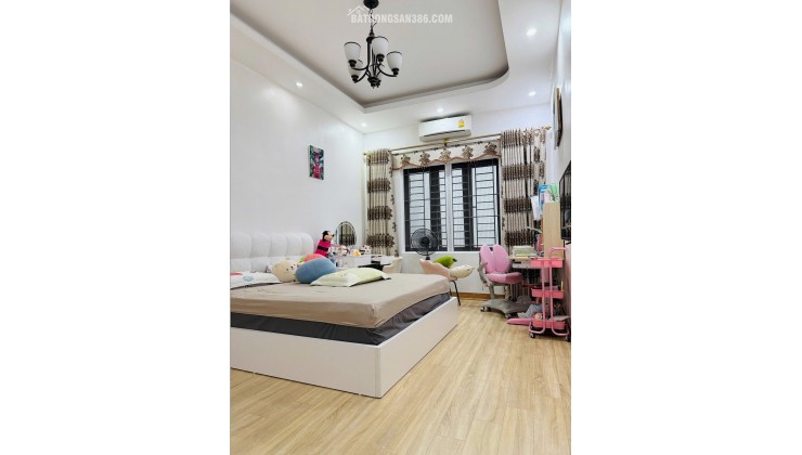 Cực hiếm Kim Giang - 20m ô tô - DT 66m2, giá đầu tư chỉ 10.8 tỷ.