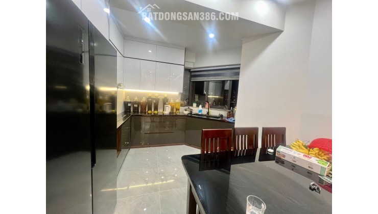 Siêu đẹp chung cư 198 Nguyễn Tuân, 90m 3PN, Nội thất 5 sao, chỉ 8.6 tỷ