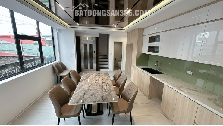 Bán Nhà Ngõ 69 Hoàng Văn Thái Xây Mới 6 Tầng Mặt Tiền 8,4M ( Cách Ô Tô 5M )