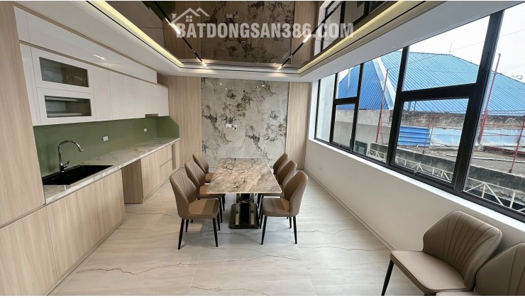 Bán Nhà Ngõ 69 Hoàng Văn Thái Xây Mới 6 Tầng Mặt Tiền 8,4M ( Cách Ô Tô 5M )