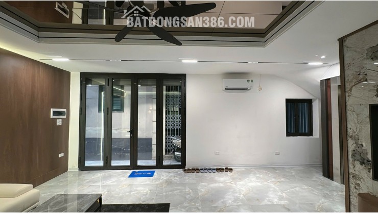 Bán Nhà Ngõ 69 Hoàng Văn Thái Xây Mới 6 Tầng Mặt Tiền 8,4M ( Cách Ô Tô 5M )