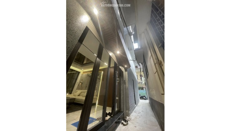 Bán Nhà Ngõ 69 Hoàng Văn Thái Xây Mới 6 Tầng Mặt Tiền 8,4M ( Cách Ô Tô 5M )