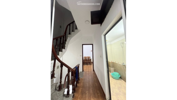 BÁN NHÀ TÂY HỒ - LẠC LONG QUÂN, GẦN HỒ TÂY, DT43m2, 5 tầng, MT4m, 5P. ngủ (Chỉ 8.5 tỷ)