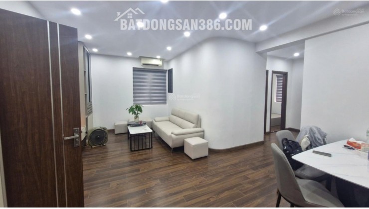 Hiếm N3B Lê Văn Lương, 2N2W 61m², full đầy đủ view đẹp, giá 5.5 tỷ có TL