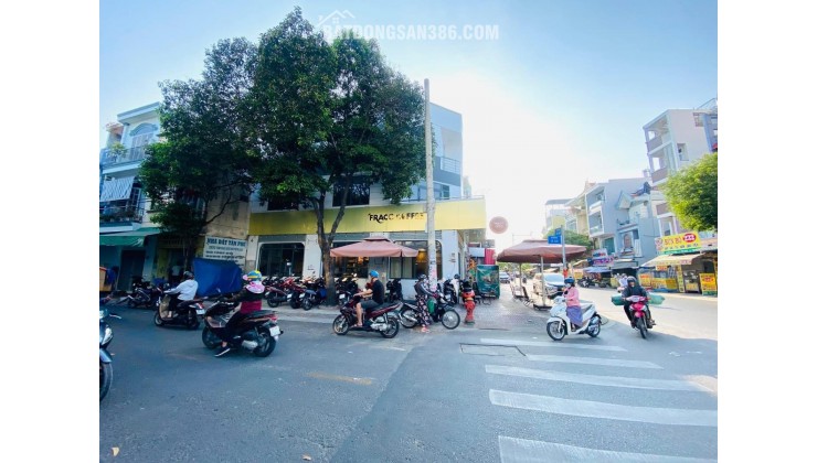 Bán nhà góc 2 mặt tiền Phan Văn Hớn gần Trường Chinh, DT210m2, nở hậu