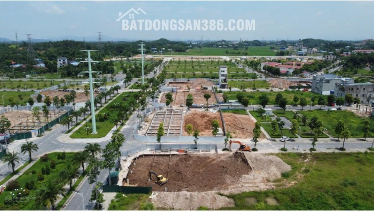 Bán lô góc 2 mặt tiền Khu đô thị Cầu Trúc Sông Công 114.5m, vị trí đẹp đối diện NOXH, giá 2.7 tỷ