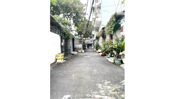 SIÊU PHẨM MỚI XÂY GẦN CÔNG VIÊN LÀNG HOA - XE HƠI ĐỖ CỬA FULL NỘI THẤT SỊN SÒ - 7.6 TỎI