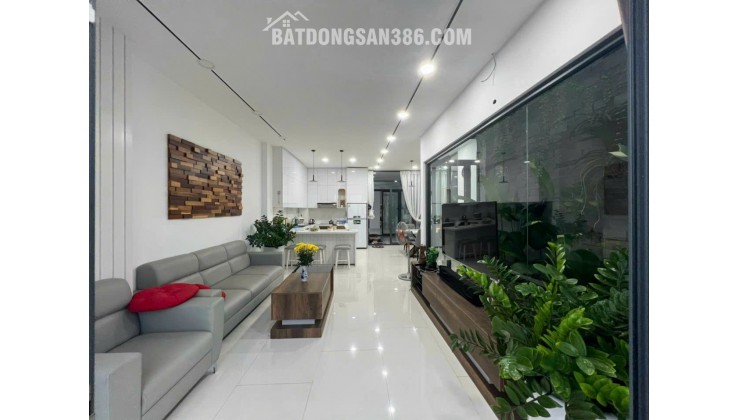Bán Tòa nhà CHDV 30P đường Phan Văn Hớn Quận 12 (5.3x33m) 6 tầng
