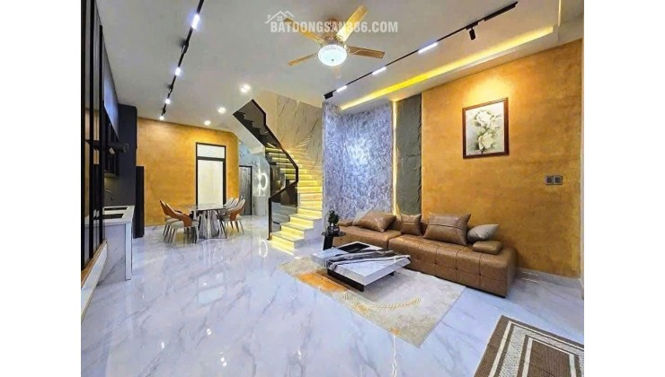 BÁN NHÀ 3 TẦNG MẶT TỀN 7M5 HOÀ MINH_7,6 TỶ_FULL NỘI THẤT CAO CẤP