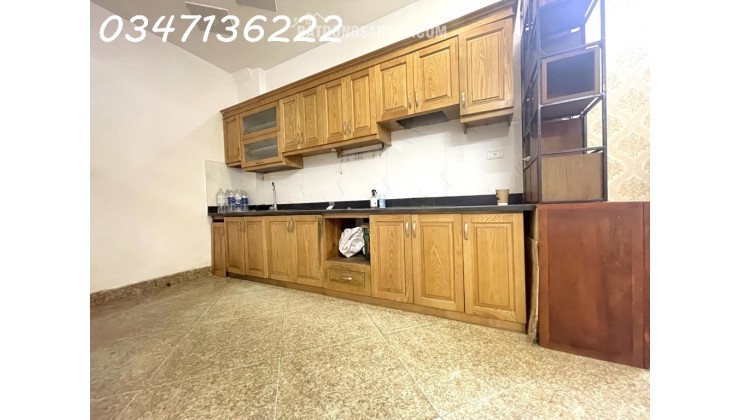 Bán nhà Gần Hồ Tây – nhà 5 tầng – chỉ hơn 10 tỷ một chút