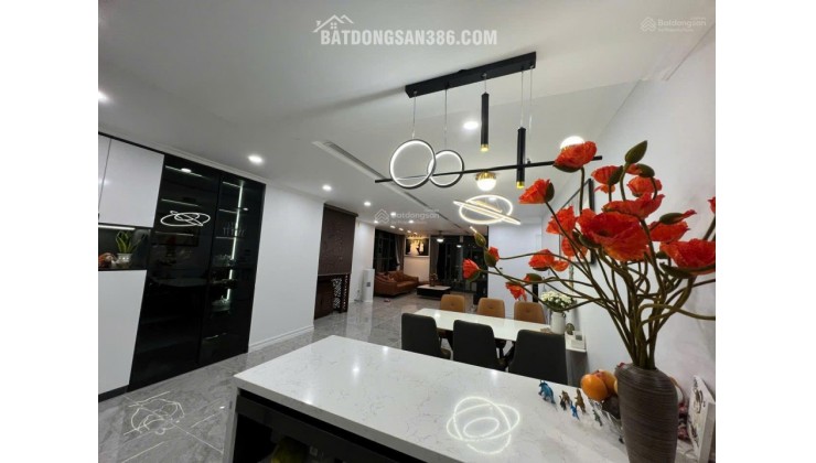 (chuẩn) căn 3PN2WC 135.6m² New Skyline nội thất full BC Đông nam 11.8 tỷ có Thương lượng