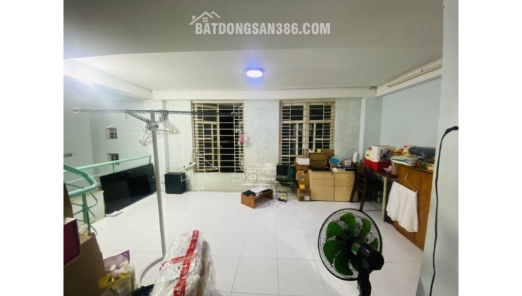 Bán nhà đường số 26, P. Cát Lái, Q2, TP HCM. DT 126 m2, 3 tầng. Giá 7.6 tỷ
