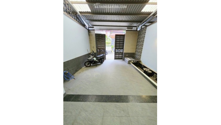 Bán nhà đường số 13, P Cát Lái, Q2, TP HCM, DT 105m2, 4 tầng, SH. Giá 11.4 tỷ