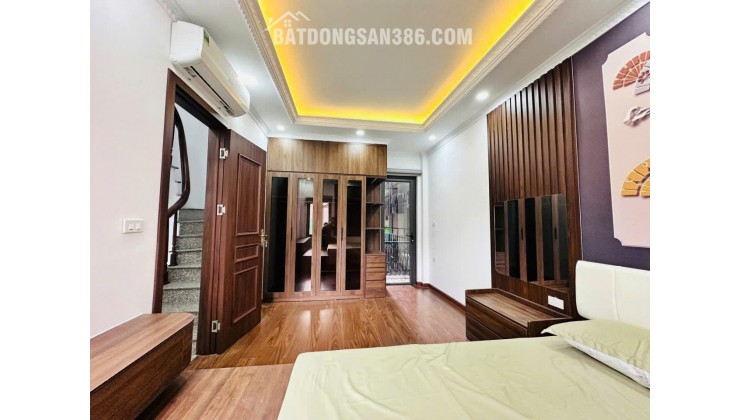 NGÕ QUẬN ỦY - GẦN Ô TÔ - GẦN HỒ - TIỆN ÍCH NHIỀU - HÀNG XÓM THÂN THIỆN - Cầu Giấy 34 m, 6 T, mặt tiền 3.8 m, nhỉnh  9 tỷ