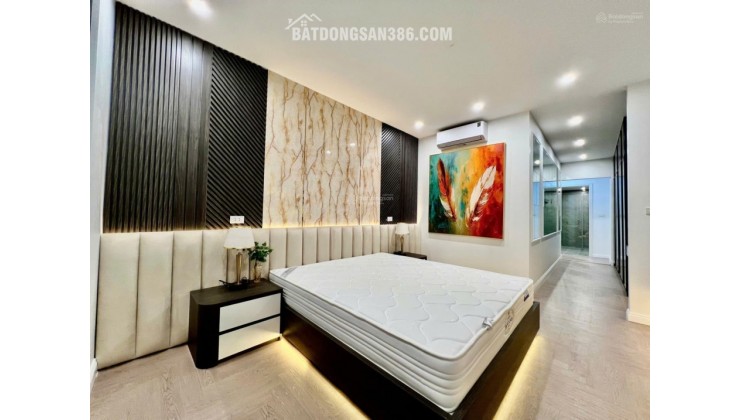 Cần bán Căn 3 ngủ 2WC 122m2 chung cư TSQ NT full nội thất giá 8.9 tỷ