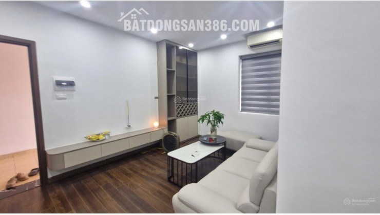 Hiếm N3B Lê Văn Lương, 2N2W 61m², full đầy đủ view đẹp, giá 5.5 tỷ có TL