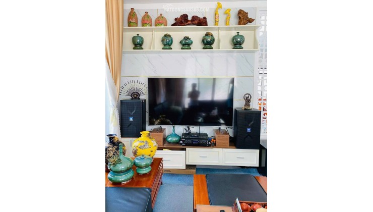 - BÁN BIỆT THỰ SIÊU SANG KĐT MỸ GIA NHA TRANG 
 - Bán căn Biệt thự Mỹ Gia Nha Trang  
- Diện tích : 300m2 ( ngang 15, dài 20) - Diện tích sàn