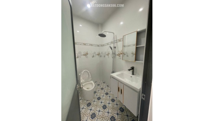 Bán nhanh căn nhà 2 tầng nằm ở Mỹ Yên - Bến Lức giá 1.9 tỷ còn thương lượng