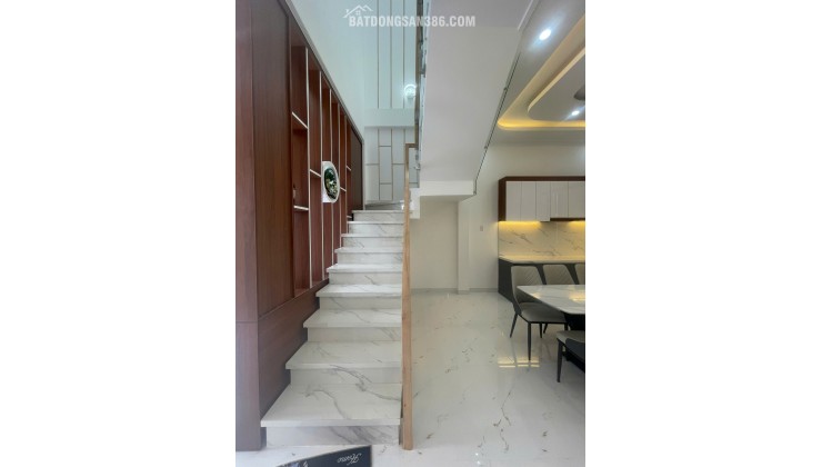 Bán nhanh căn nhà 2 tầng nằm ở Mỹ Yên - Bến Lức giá 1.9 tỷ còn thương lượng