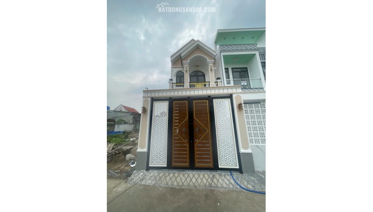 Bán nhanh căn nhà 2 tầng nằm ở Mỹ Yên - Bến Lức giá 1.9 tỷ còn thương lượng