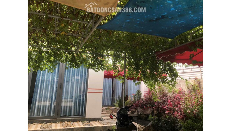 Bán Nhà Diên Toàn-Diên Khánh
-DT: 188m2 ngang 8m nở hậu
-Hướng Bắc
-Hiện trạng đường 6m ô tô né nhau
-Nhà gồm 1PN-2WC- Khách-Bếp...
-Giá bán: