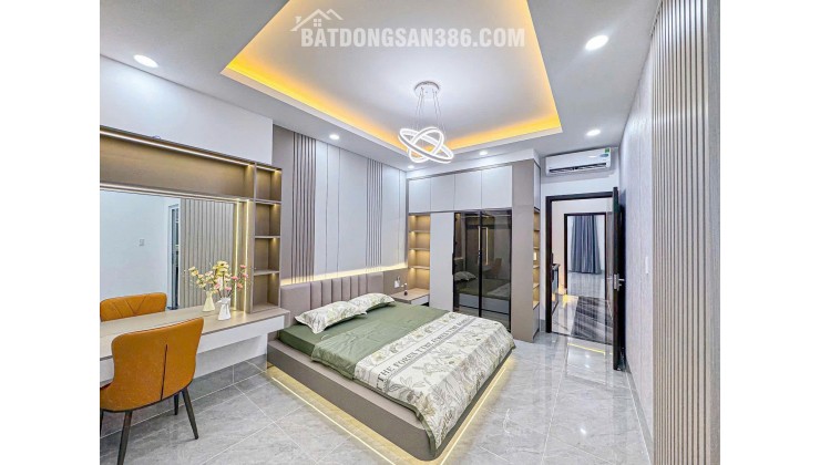 Nhà 5x20 ngay KDT 5 sao giá 2.4 tỷ còn thương lượng