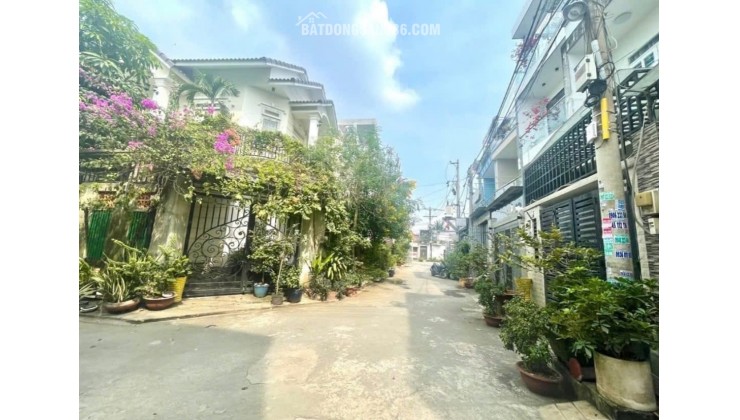 Bán Nhà Quận 2- 3 Tầng- 6PN,Ngang Khủng 7M-Hẻm 4M-Không Quy Hoạch- Chỉ 6,4 Tỷ Thương Lượng