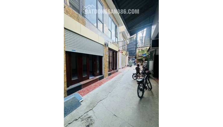 Ô TÔ ĐỖ CỬA - NHÀ MỚI - 6 TẦNG THANG MÁY  - 2 THOÁNG SÁNG - OTO 7 CHỖ CHẠY VÒNG QUANH - CÁCH HÔ 70M NGÕ THÔNG TỨ PHÍA