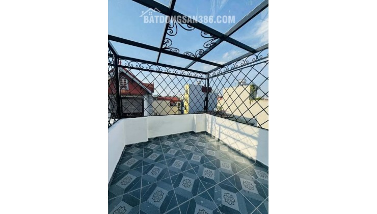 Ô TÔ ĐỖ CỬA - NHÀ MỚI - 6 TẦNG THANG MÁY  - 2 THOÁNG SÁNG - OTO 7 CHỖ CHẠY VÒNG QUANH - CÁCH HÔ 70M NGÕ THÔNG TỨ PHÍA