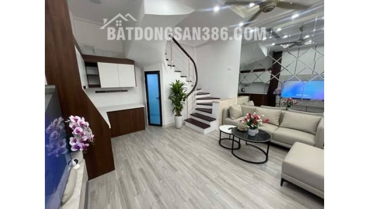 NHÀ ĐẸP ĐÓN TẾT- SÁT PHỐ- NGÕ RỘNG, THÔNG TỨ TUNG- HÀNG XÓM STAR LAKE HƯỞNG TRỌN TIỆN ÍCH KĐT HIỆN ĐẠI- Ở SƯỚNG!!!