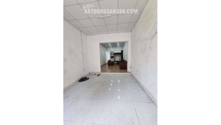 MẢNH ĐÂT VÀNG - NGÕ THÔNG KINH DOANH - Ô TÔ 7 CHỖ QUA NHÀ - NHÀ ĐỦ CÔNG NĂNG CHỈ VIỆC Ở - XÂY CCMN HẾT Ý.