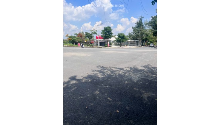 Khu dân cư Phú xuân nhà phố view rạch đẹp 44tr/m2