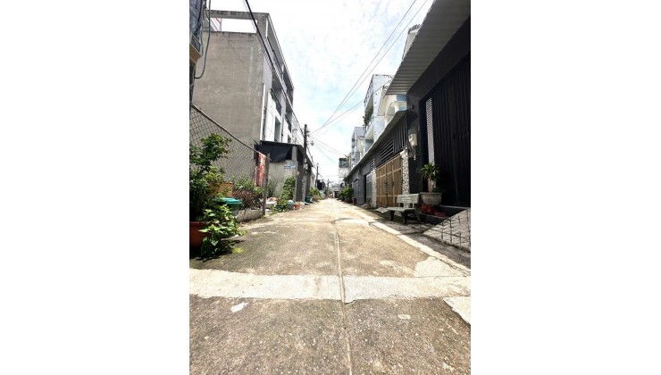 Bán Nhà 4 Tầng gần đường Hà Huy Giáp, Ngã tư Ga,THẠNH LỘC Q12.dt 56m2 (4mx14) hẻm ô tô 5,3tỷ.