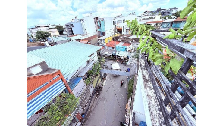 Chính Chủ Bán Mặt Tiền Đất Thánh, P6, Tân Bình: 5.3x11m, Giá Tốt Chỉ 12.5 Tỷ!