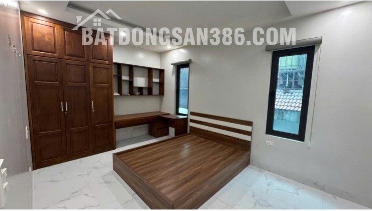 Lô góc 6 tầng thang máy phố Phú Đô sầm uất, mặt đường kinh doanh, giáp đại lộ Thăng Long!