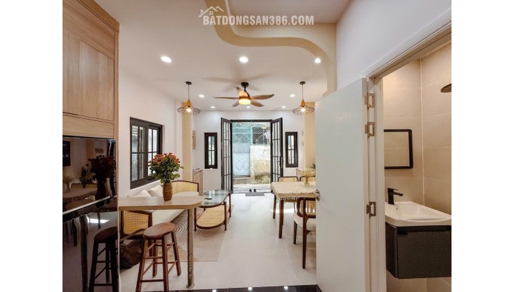 SBÁN NHÀ LÊ VĂN SỸ QUẬN 3- CĂN GÓC HẺM THÔNG - NGANG 4M ĐỦ NỘI THẤT: nhỉnh 4 Tỷ. SANG 0777826387