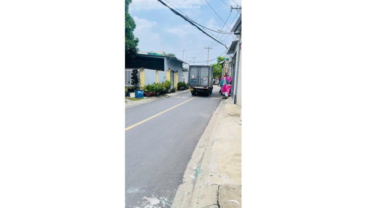 Vị trí đắc địa! Đất thổ cư 200m2 Hóc Môn Lê Thị Hà, sổ hồng, 8.5 tỷ