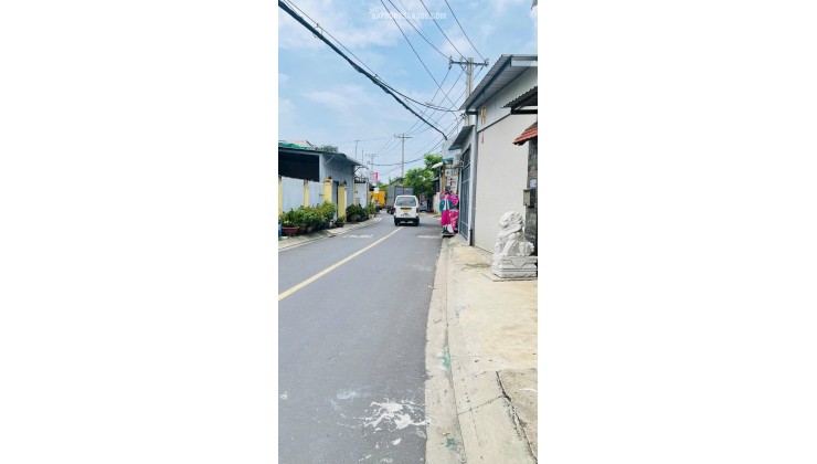 Vị trí đắc địa! Đất thổ cư 200m2 Hóc Môn Lê Thị Hà, sổ hồng, 8.5 tỷ