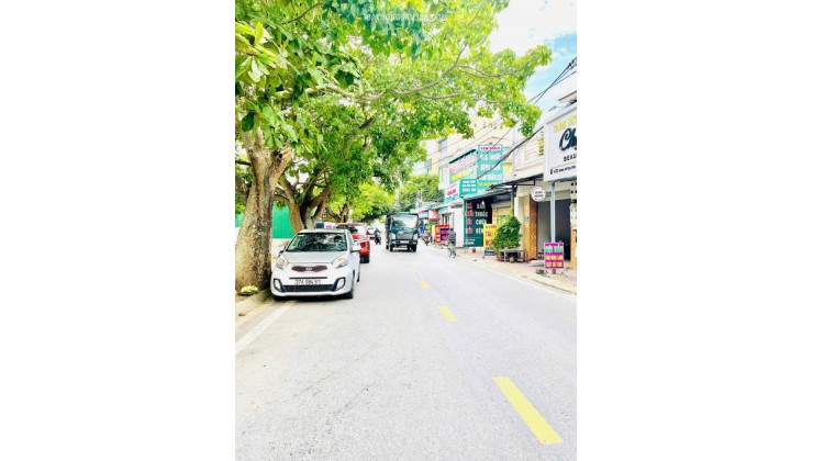 Bán lô 115m2 mặt đường Hồ Tông Thốc, gần Bệnh Viện Ba Lan, TP Vinh