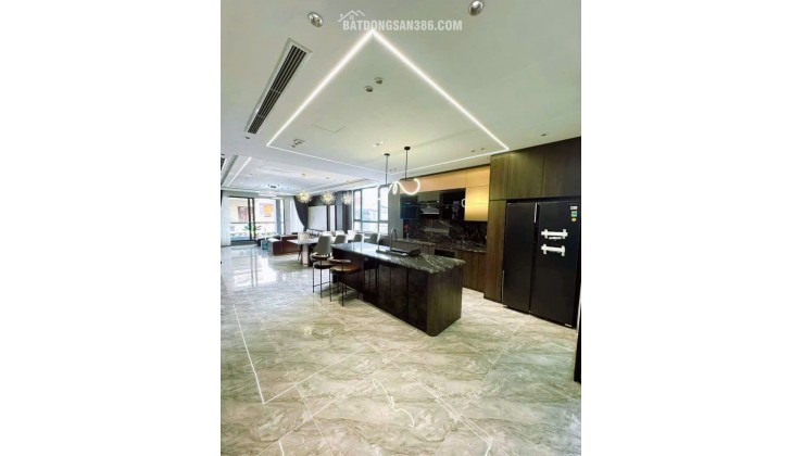 KHU VIP BA ĐÌNH- TOÀ 7 TẦNG THANG MÁY- VỈA HÈ Ô TÔ TRÁNH- DT 45m2, MT 4.8M- GARA Ô TÔ 16 CHỖ- 17.X TỶ