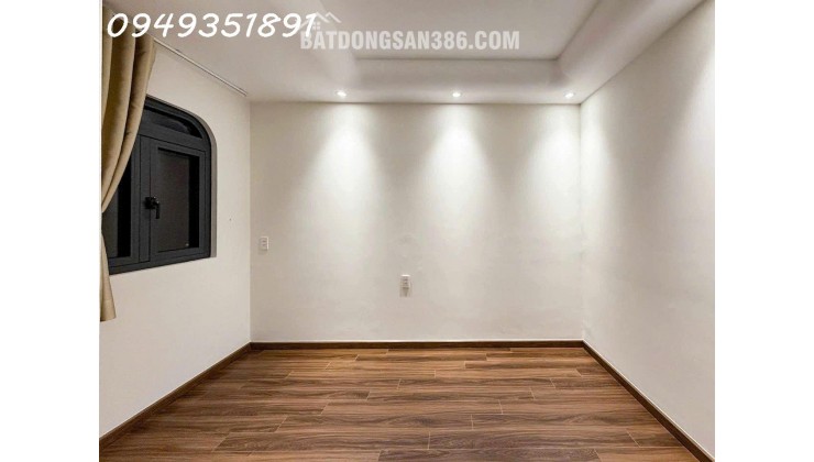  KHU VIP PHAN XÍCH LONG – NHÀ ĐẸP GIA CHỦ LÀ KIẾN TRÚC SƯ
 46M² x 4 TẦNG – PHÒNG TRÀ TATAMI – FULL NỘI THẤT HIỆN ĐẠI – 7.xx TỶ