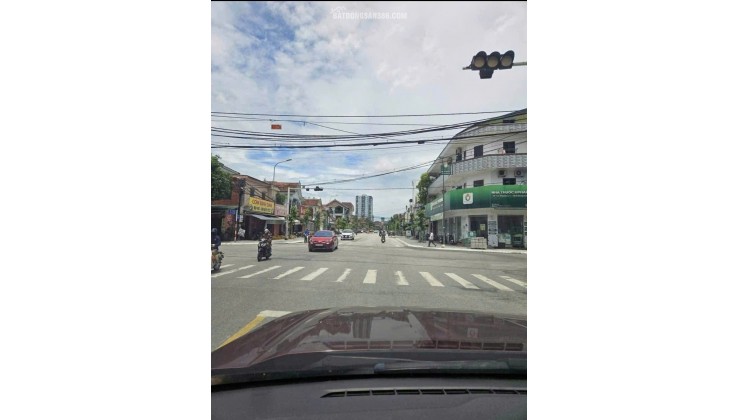 Bán nhà 2 tầng 82m2 mặt đường An Dương Vương, P. Trường Thi, Tp Vinh