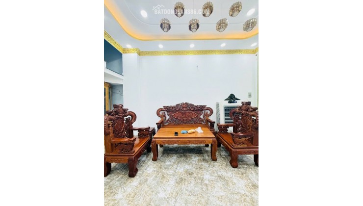Nhà xinh Tô Ngọc Vân, Q12: 58m2, 3 tầng, 4PN, sổ hồng trao tay, giá hời chỉ 5.6 tỷ! An cư lạc nghiệp ngay trung tâm Sài Gòn. LH: 0918377255