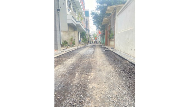 CẦN BÁN ĐẤT CHỢ BỎI - HẢI BỐI - GẦN THÀNH PHỐ THÔNG MINH - SÁT SÔNG HỒ THOÁNG MÁT - GẦN CẦU NHẬT TÂN VÀ CẦU THĂNG LONG