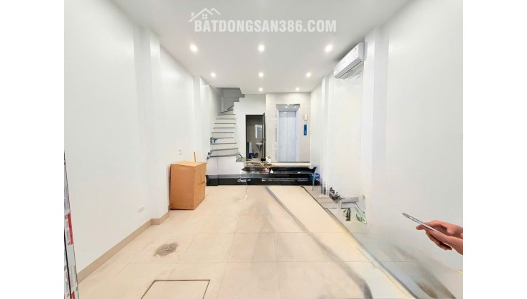 Bán Gấp Nhà Cầu Giấy 6 Tầng Thang Máy 40m2 Chỉ Nhỉnh 9 tỷ